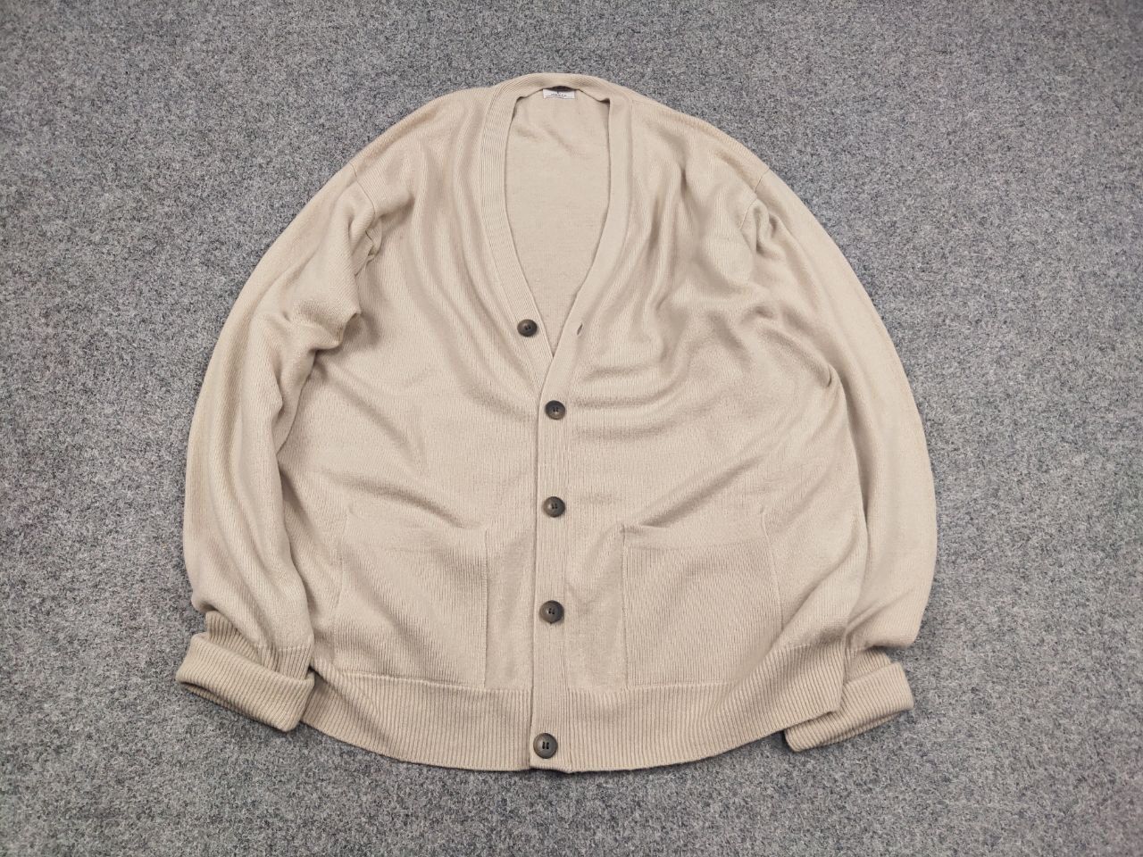 Vintage Vintage 80's Textured Beige milky knitted button Cardigan Size US L / EU 52-54 / 3 - 2 Thumbnail