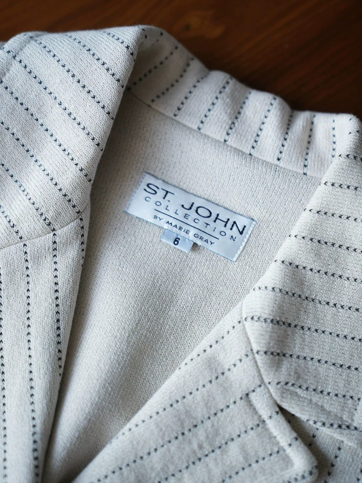 St. John St.John Vtg Knit Ivory Stripe Blazer Women's S-M Size M / US 6-8 / IT 42-44 - 7 Thumbnail