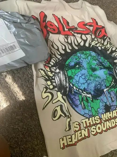 Other exclusive T-shirt with planet Size US L / EU 52-54 / 3 - 3 Thumbnail