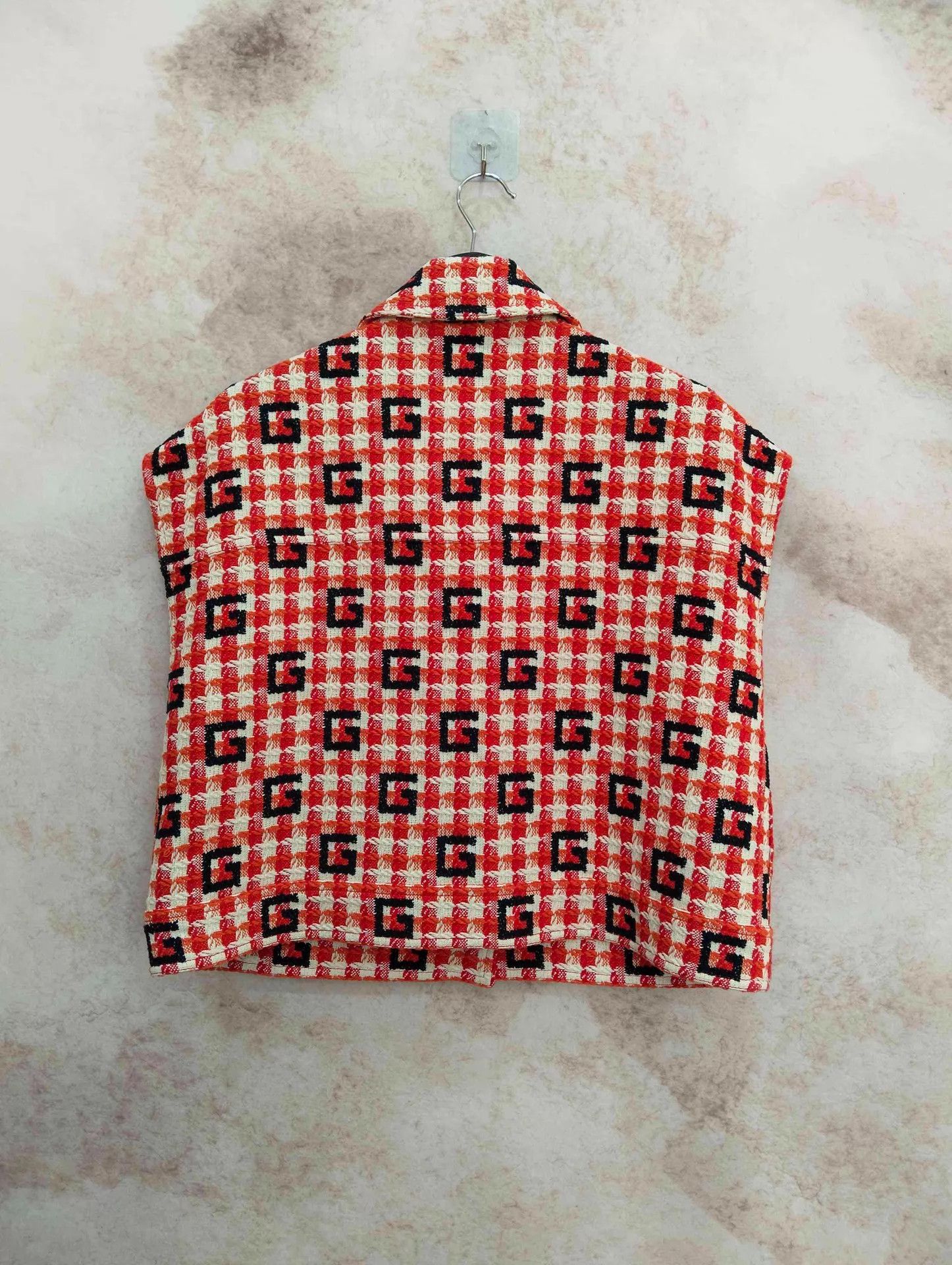 Gucci GUCCI Valentine's Day Logo Print Vest Size 40 Size S / US 4 / IT 40 - 2 Thumbnail