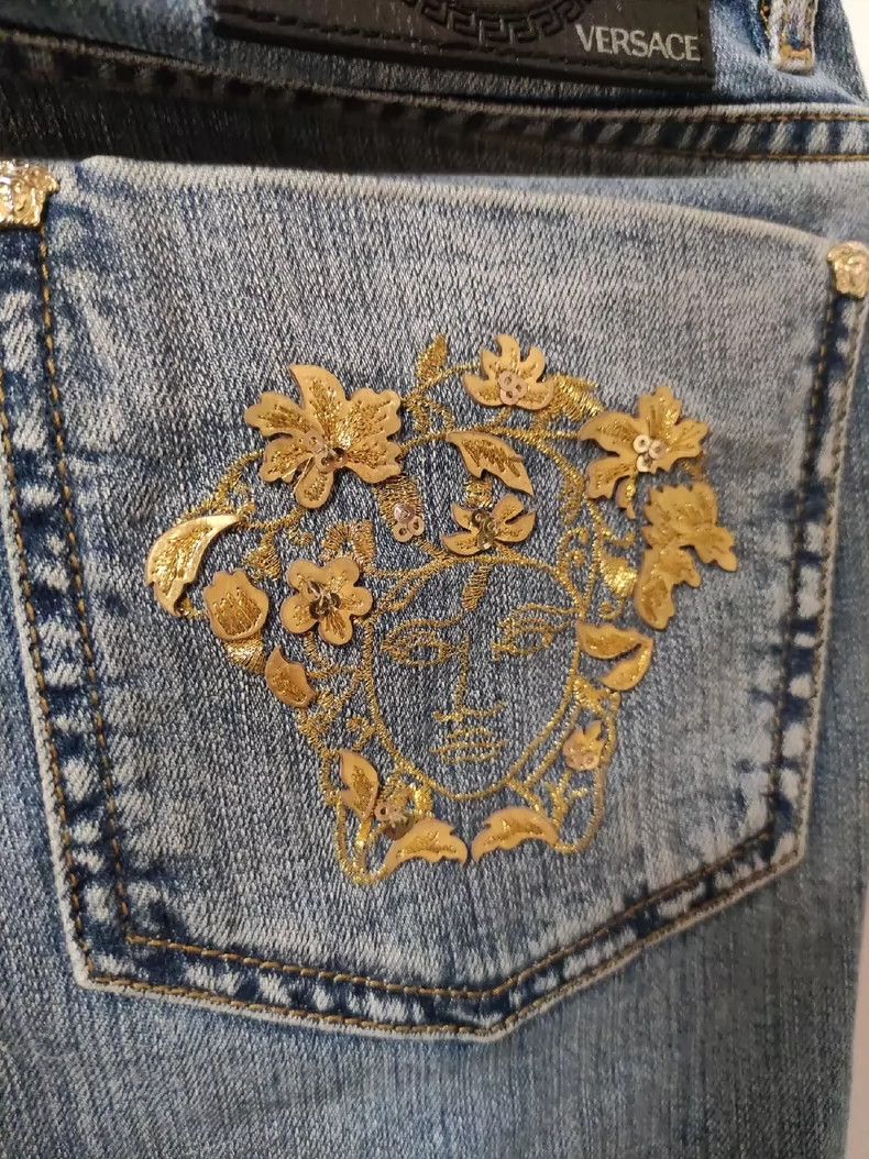 Versace Versace Women's Jeans Medusa Gold Flake Washed Pants Casua Size 26" / US 2 / IT 38 - 3 Thumbnail