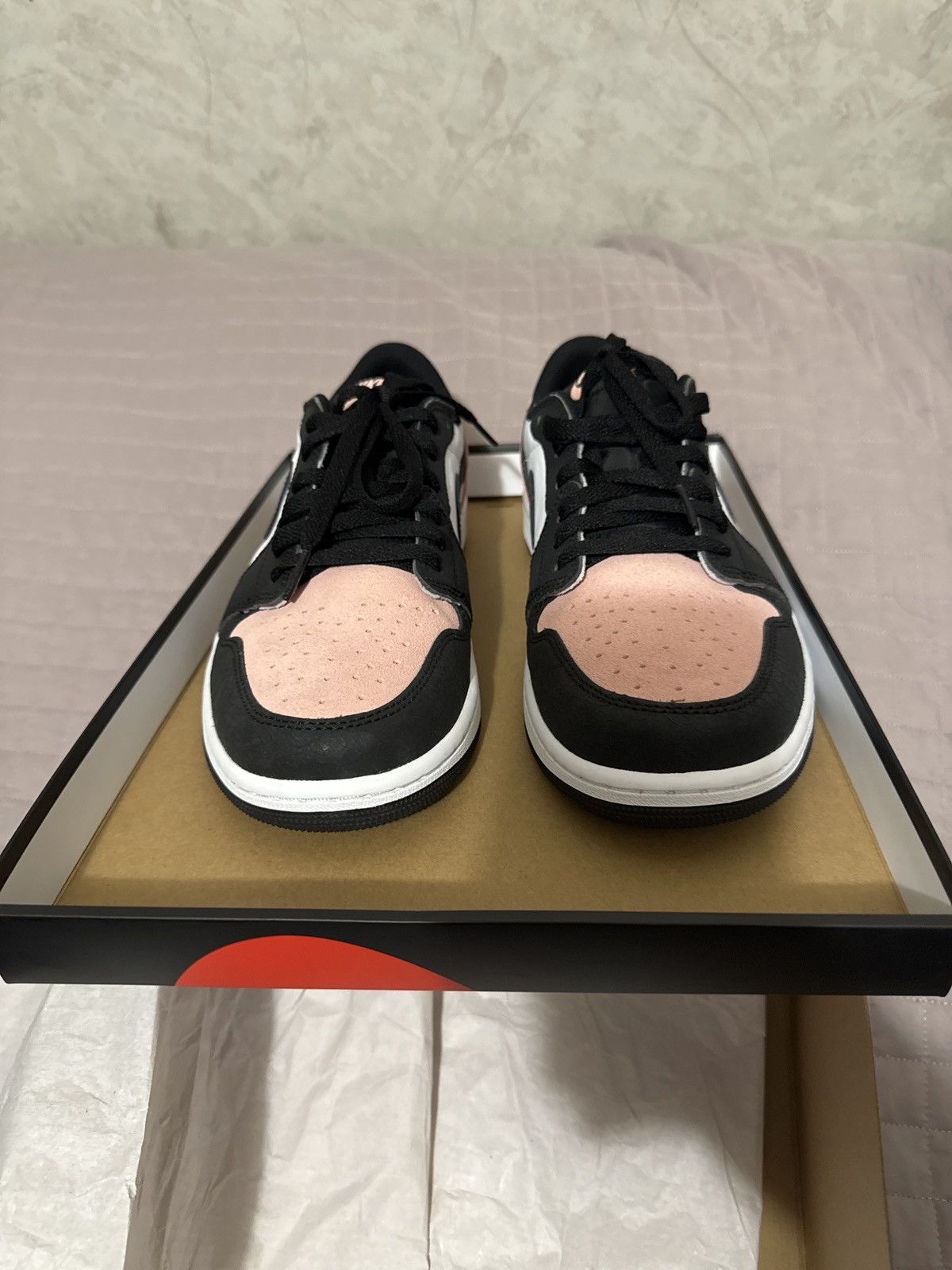 Nike Black/bleached coral white Size US 10.5 / EU 43-44 - 4 Thumbnail