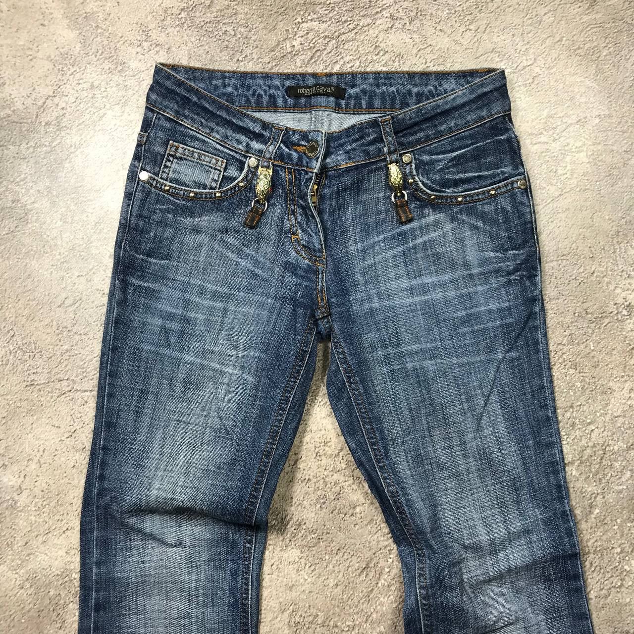 Vintage Vintage Roberto Cavalli Distressed Flared Jeans Y2K Slim 26 Size 26" / US 2 / IT 38 - 2 Thumbnail