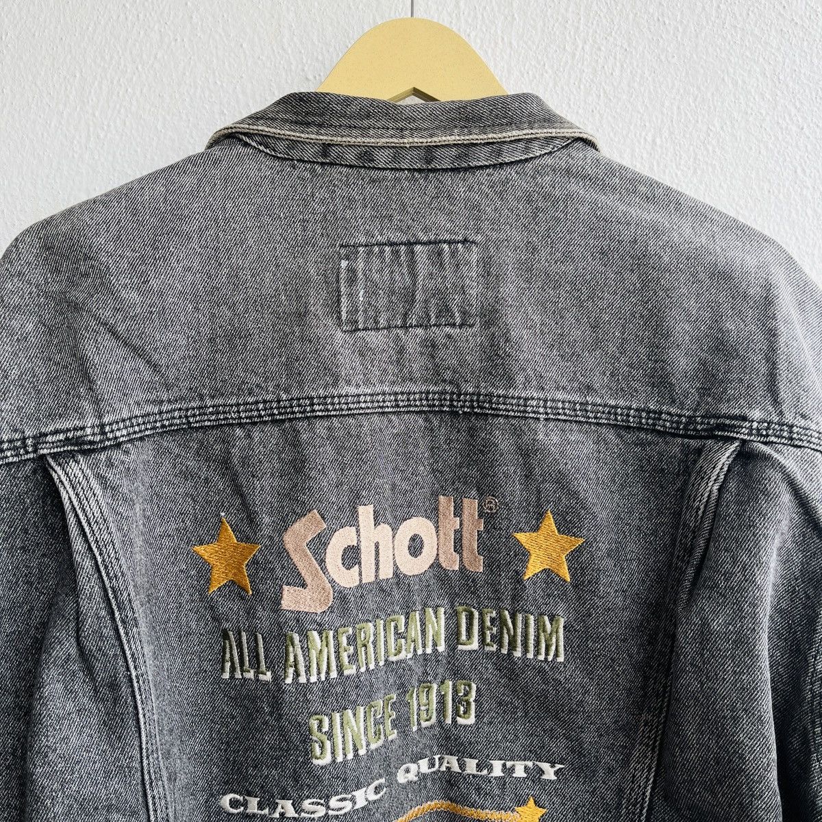 Def Leppard RARE VINTAGE SCHOTT X DEF LEPPARD DENIM TRUCKER JACKET 1979 Size US M / EU 48-50 / 2 - 24 Thumbnail