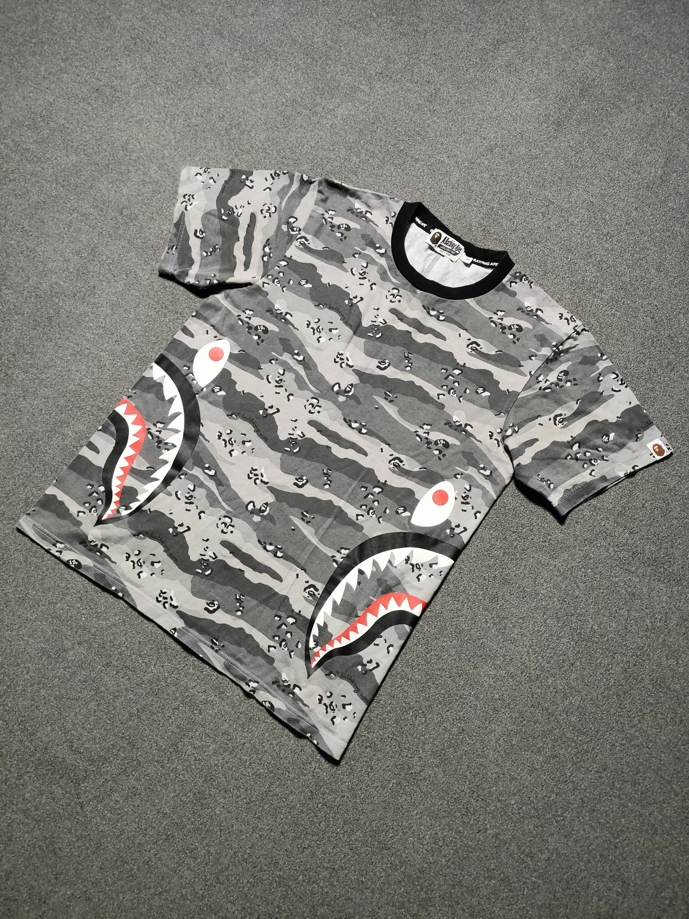 Bape Rare A Bathing Ape T-shirt Japanese brand camo tee Size US S / EU 44-46 / 1 - 2 Thumbnail