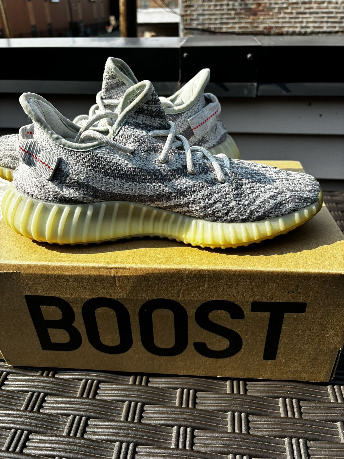 Yeezy Yeezy 350 V2 “Blue Tint” Size US 9.5 / EU 42-43 - 7 Thumbnail