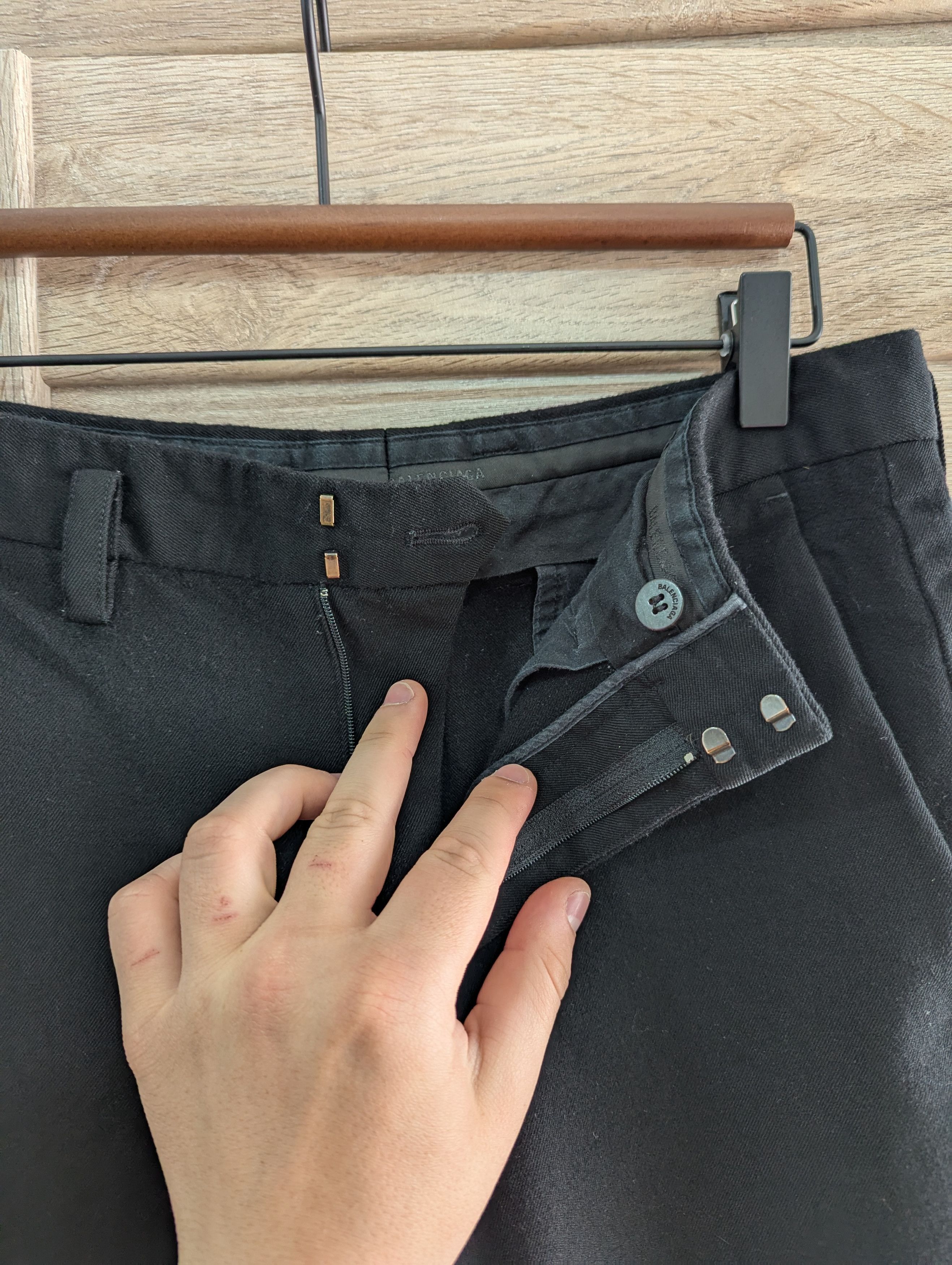 Balenciaga Balenciaga Cropped Wool Tailored Pants Size 46 Size 32" / US 10 / IT 46 - 7 Thumbnail