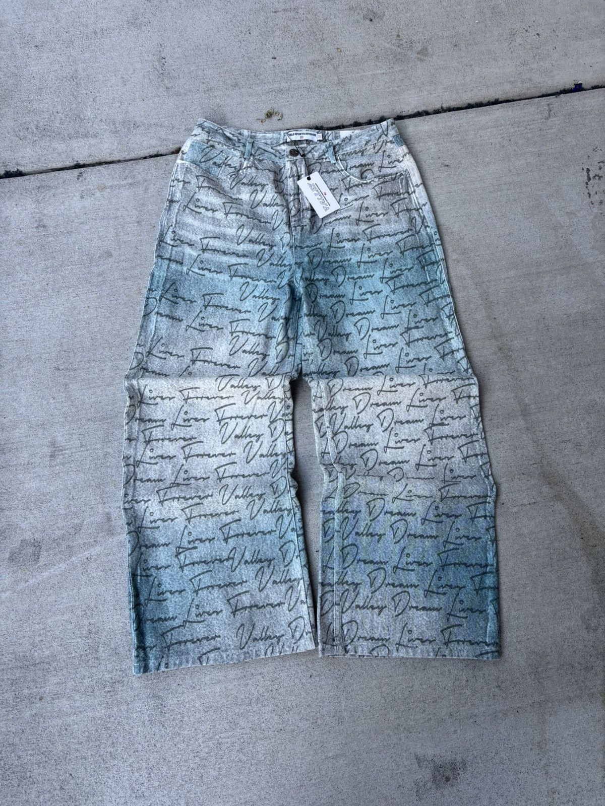 Vale Valley Dreams Denim Baggy Size US 30 / EU 46 - 1 Thumbnail