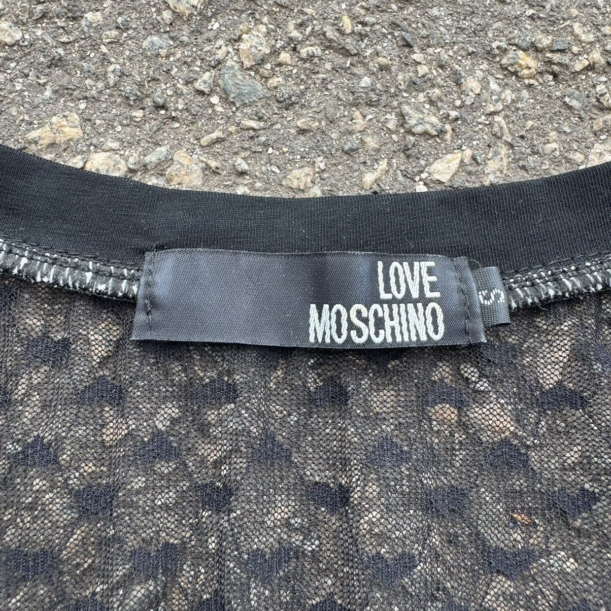 Moschino vintage moschino t shirt big logo streetwear luxury Size S / US 4 / IT 40 - 8 Thumbnail
