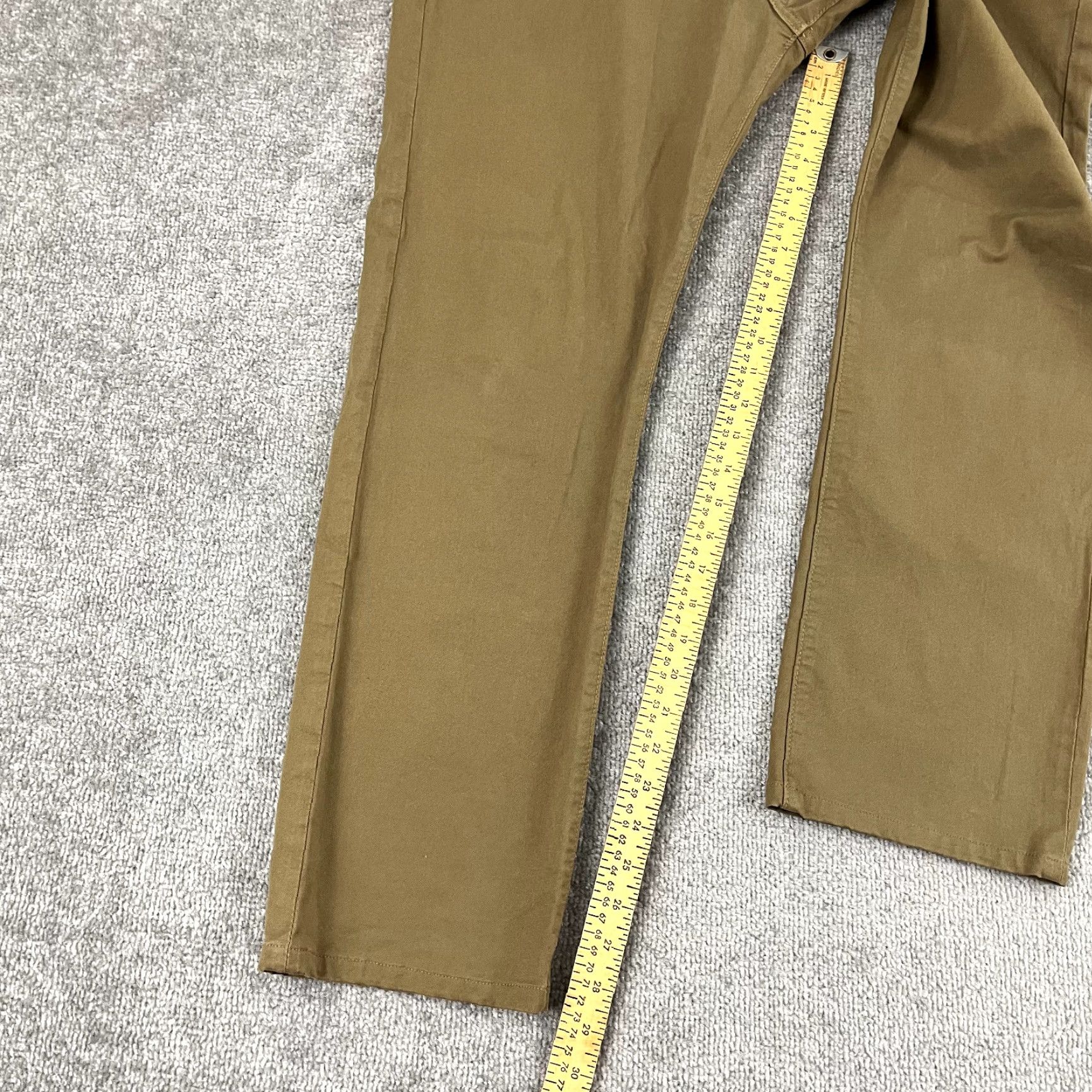 Vintage AG ADRIANO GOLDSCHMIED Pants Men Slim Straight Brown Chino The Matchbox 36 x 29 Size 36 Inseam 36 5-Pocket Design Button Zip Brown Chino Men Slim Size US 29 - 7 Thumbnail