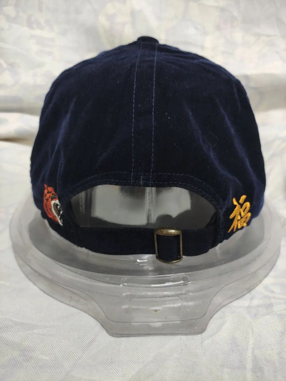 Japanese Brand BASIQUENTI SUKAJAN SOUVENIR VIETNAM WAR VELVET VINTAGE CAP Size ONE SIZE - 6 Thumbnail