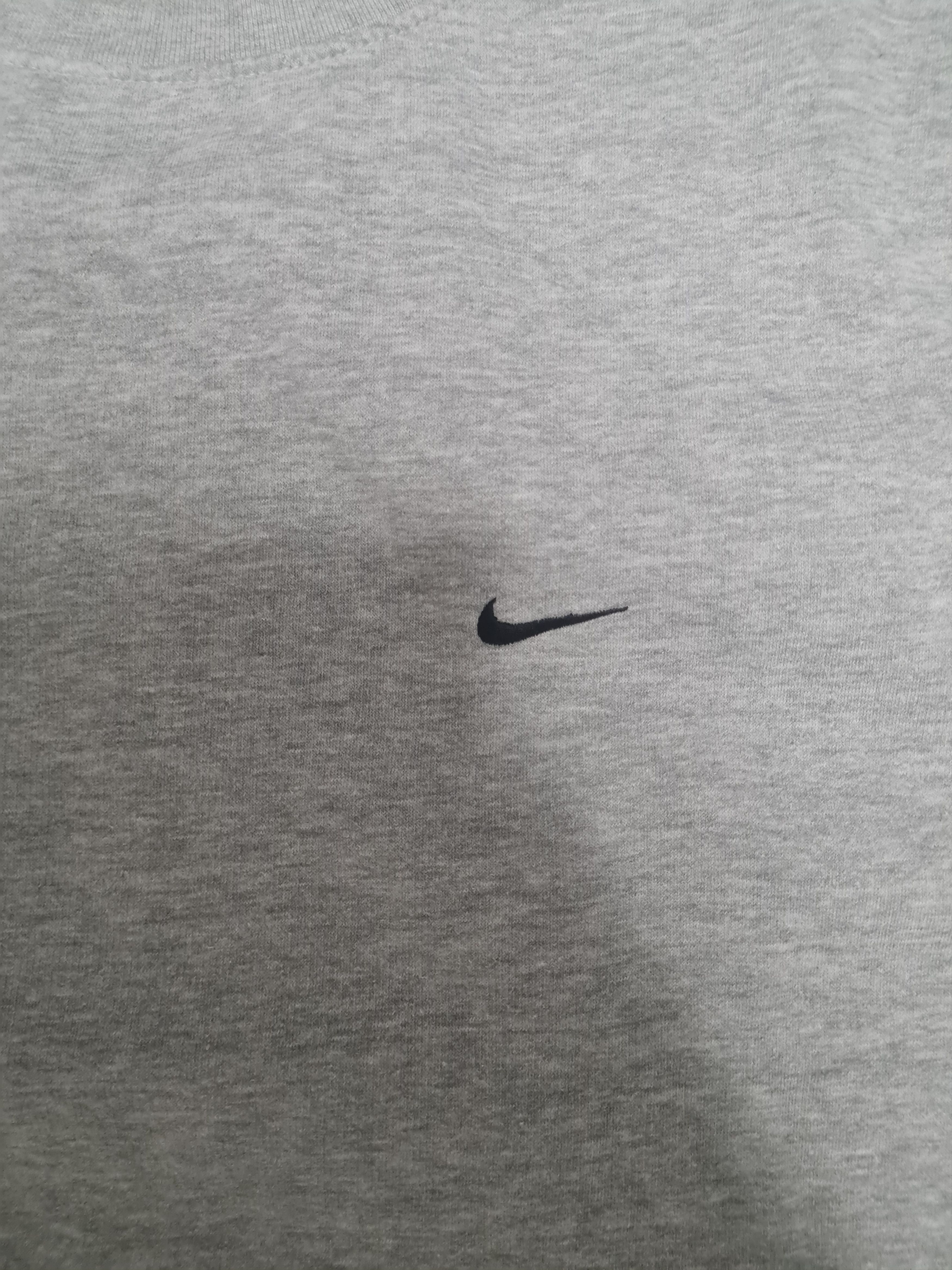 Nike Vintage Nike Y2K Silver Tag Crewneck Size: Xlarge Size US XL / EU 56 / 4 - 3 Thumbnail