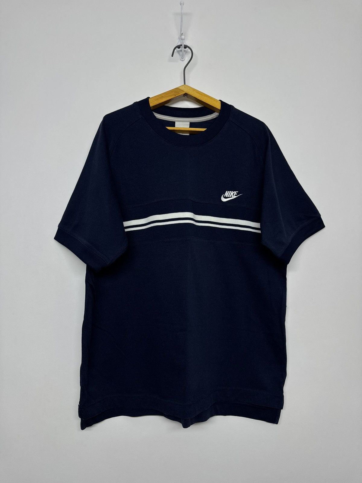 Nike Vintage Y2k Nike Swoosh Logo T-Shirt Size US L / EU 52-54 / 3 - 4 Thumbnail