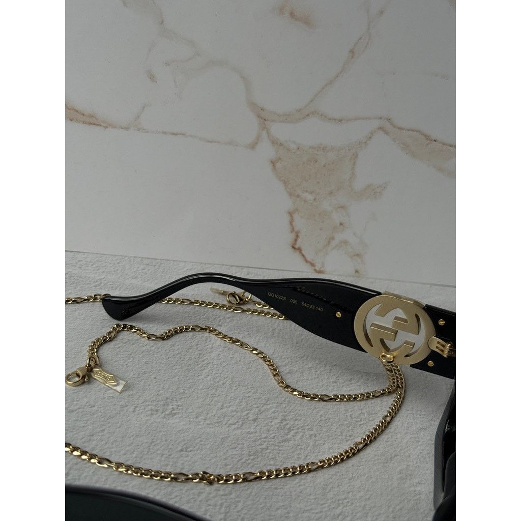 Gucci NEW Gucci GG1022S Black Chain Oversized Logo Sunglasses Size ONE SIZE - 8 Thumbnail