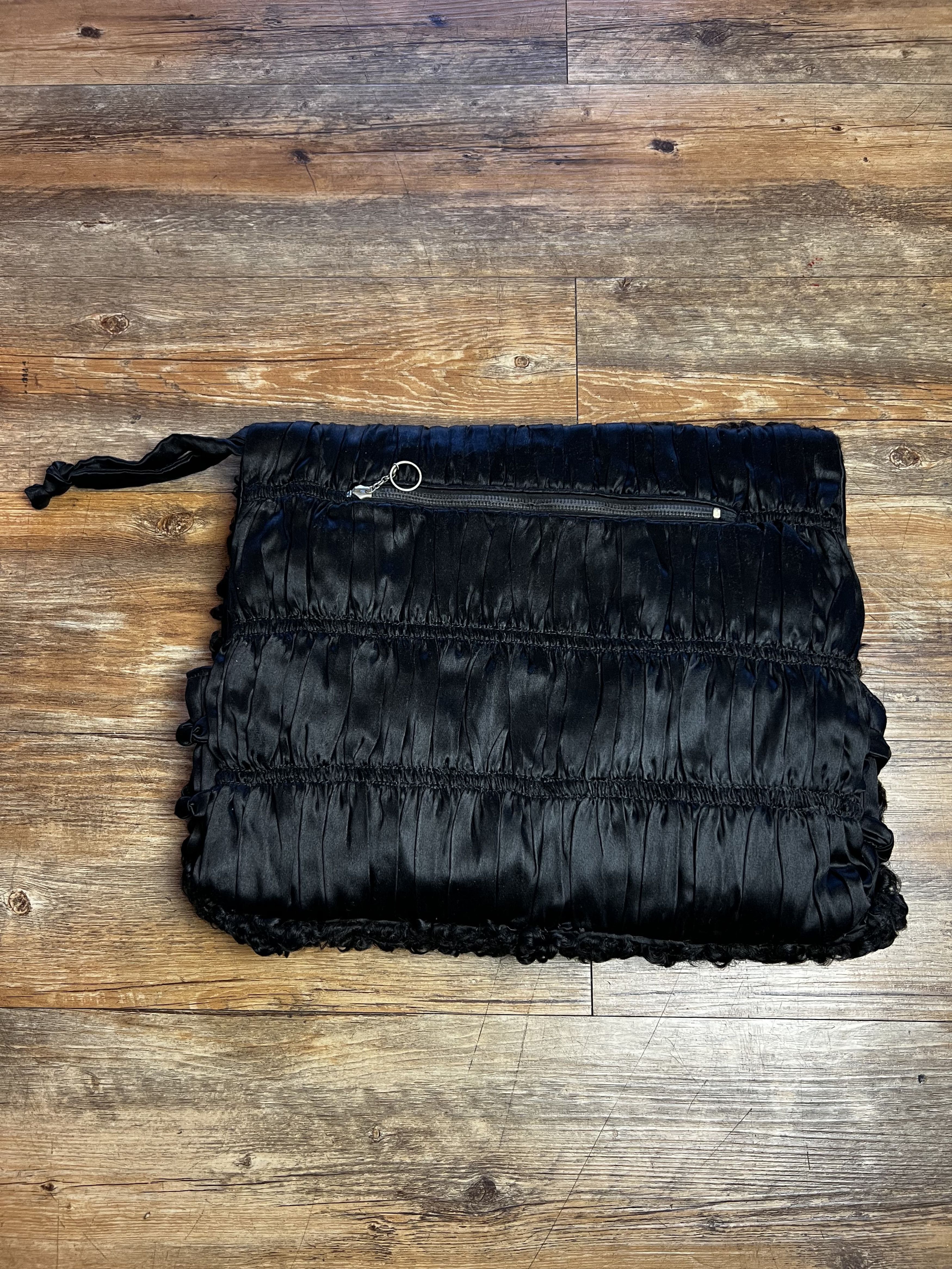 Vintage Vintage 1940's Persian Fur Hand Muff Purse with Zip Pocket Size ONE SIZE - 8 Thumbnail