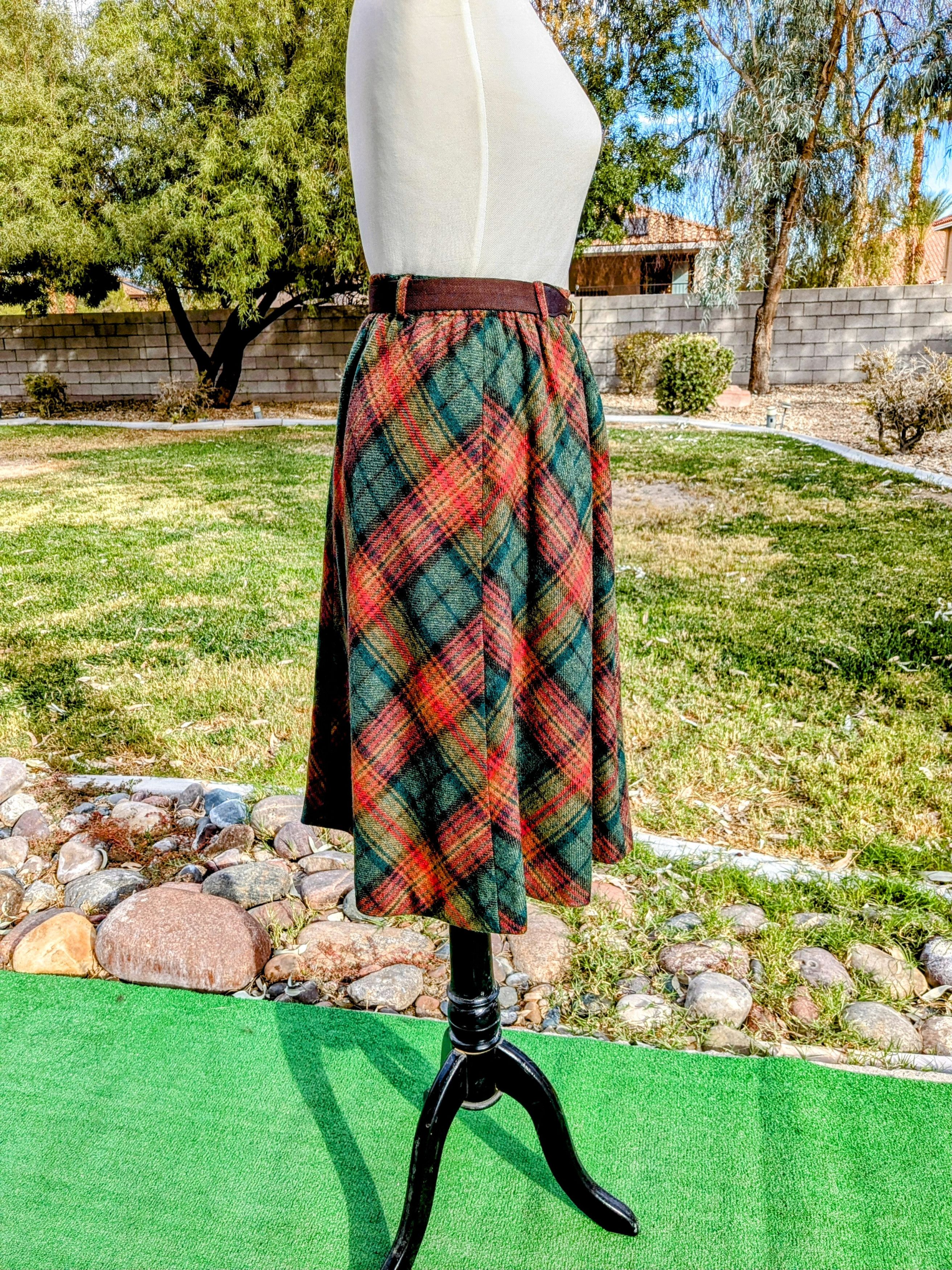 Vintage Vintage 1980s Japan Chell Yamamoto Retro Wool Blend Skirt Size 28" / US 6 / IT 42 - 3 Thumbnail