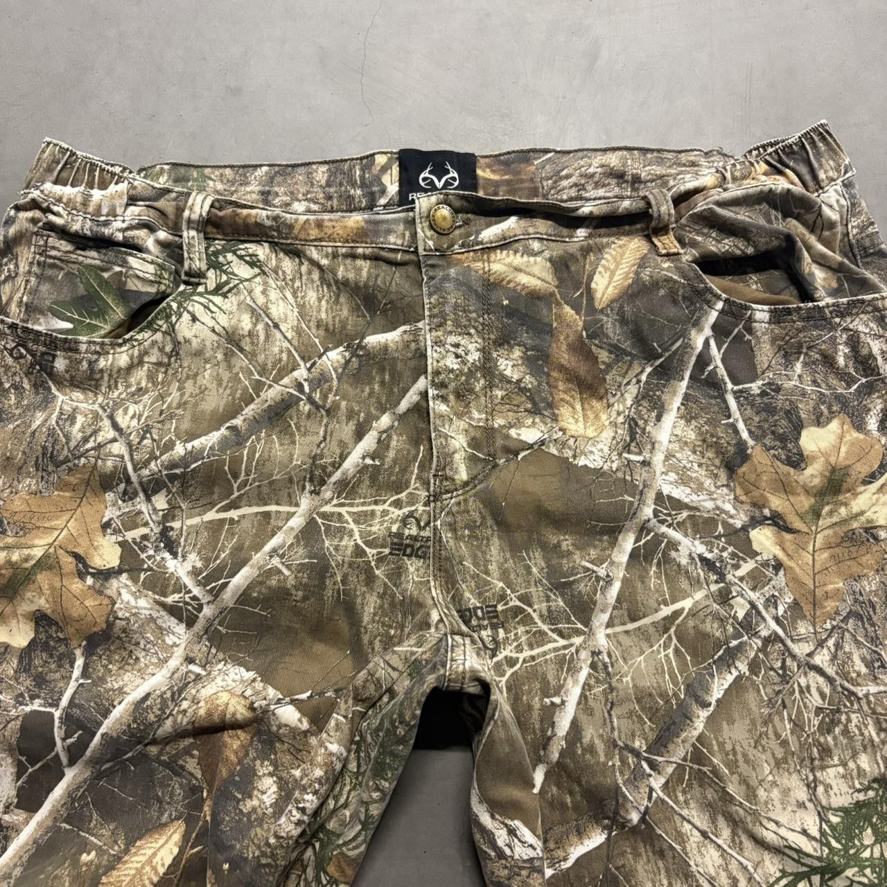 Realtree Crazy Vintage Y2K/2000s Baggy RealTree Real Camo Streetwear Outdoor Skater Style Denim Jeans! Size US 38 / EU 54 - 3 Thumbnail