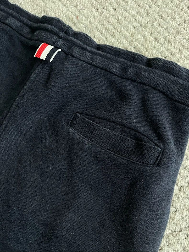 Thom Browne Thom browne Size 2 Dark blue four-striped sports shorts 25 Size US 28 / EU 44 - 4 Thumbnail