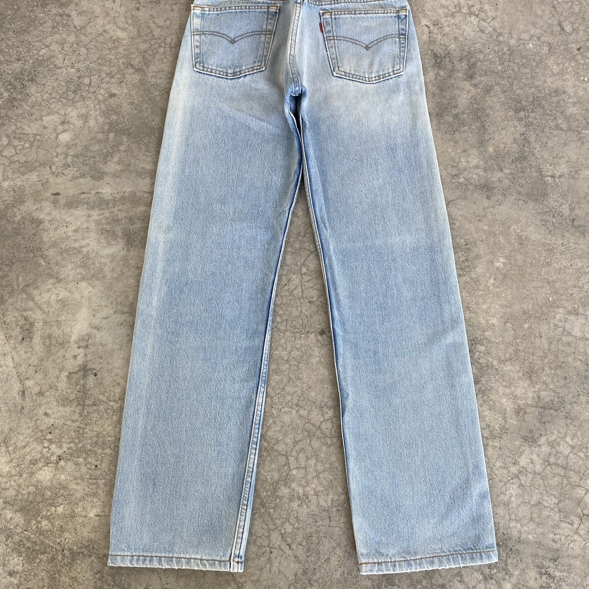 Levi's Vintage Late 80’s Levis 501 Faded Blue Jeans Size US 29 - 16 Thumbnail