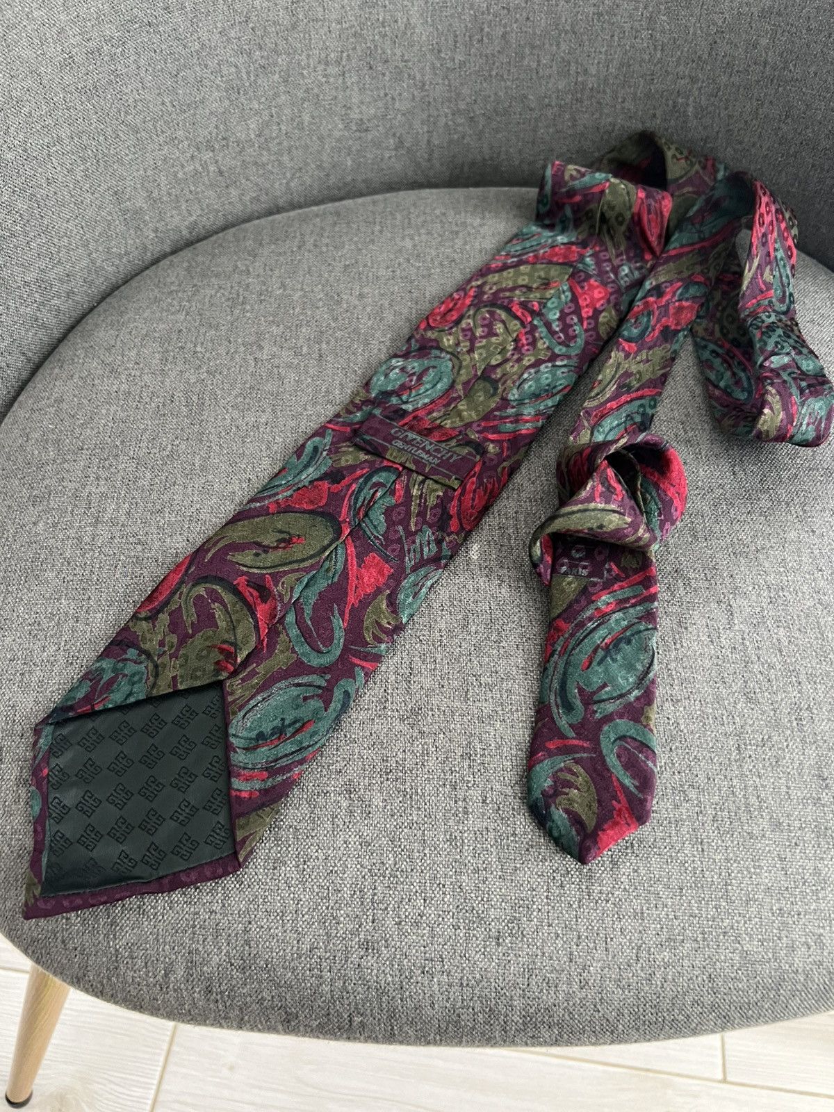 Givenchy Vintage GIVENCHY Gentleman Silk Tie Paisley Print Size ONE SIZE - 6 Thumbnail