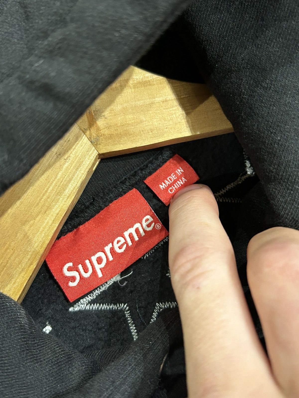 Supreme Supreme Hockey Hoodie Sweatshirt Size US XL / EU 56 / 4 - 3 Thumbnail