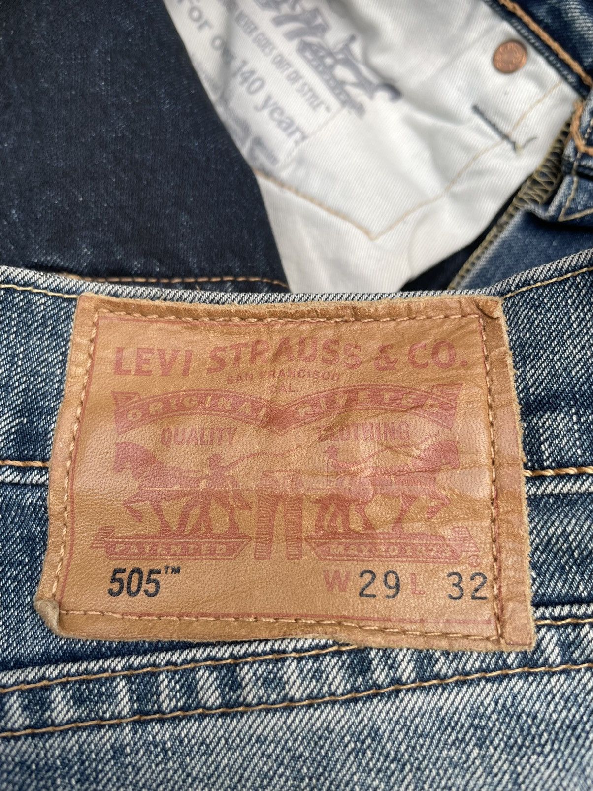 Levi's Levi’s 505 Distresed Denim Size US 31 - 24 Thumbnail