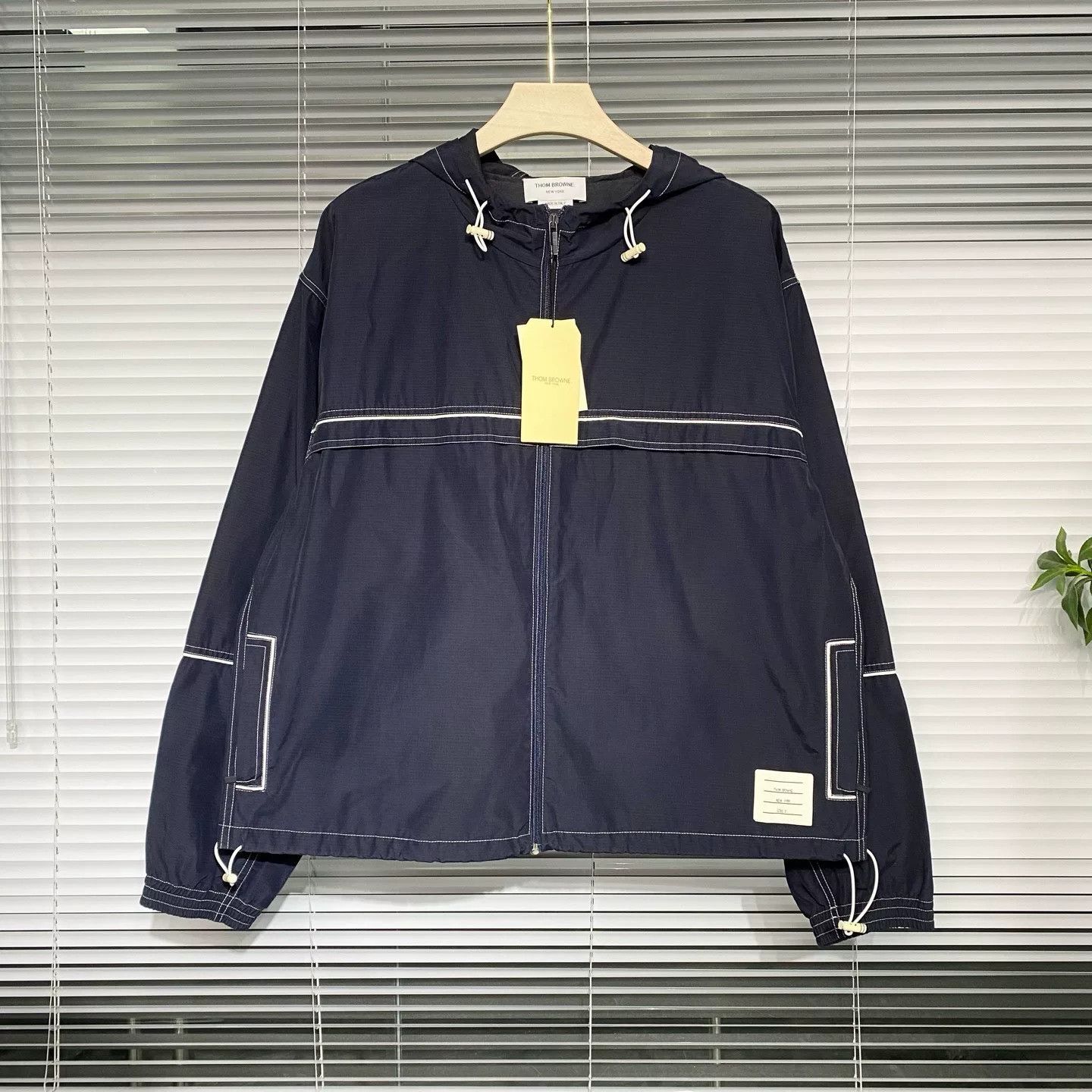 Thom Browne thom browne windbreaker jacket with hood Size US L / EU 52-54 / 3 - 1 Thumbnail