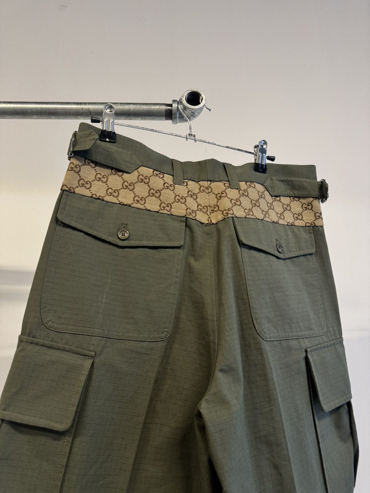 Gucci Gucci monogram cargo pants Size US 32 / EU 48 - 1 Thumbnail