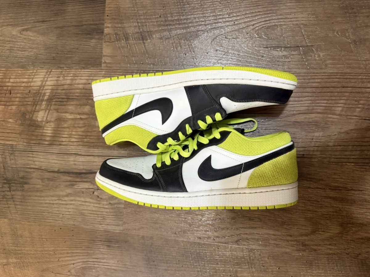 Jordan Brand Jordan 1 Low Black Cyber Size US 11 / EU 44 - 3 Thumbnail