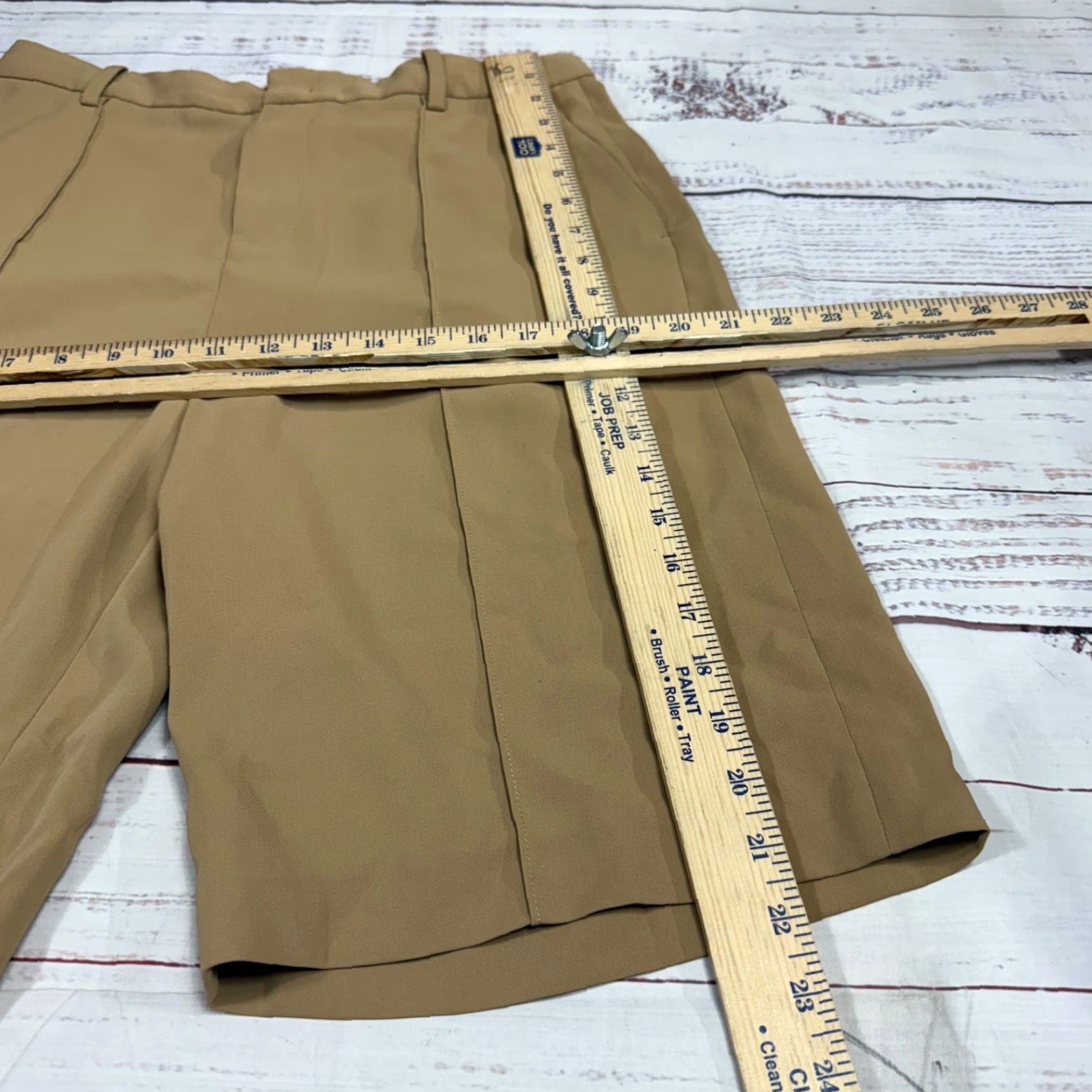 Vintage Urlazh Tan Chino Shorts Womens L Polyester Flat Front Front Center Leg Seam Shop Casual Shorts Womens L Tan Urlazh Size 36" / US 14 / IT 50 - 2 Thumbnail