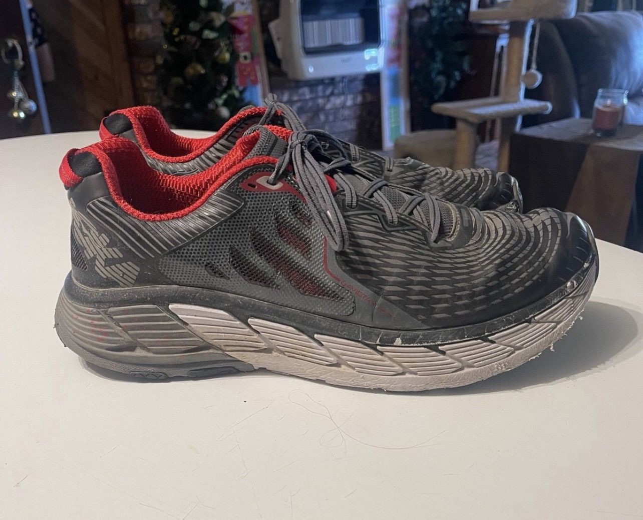 Hoka Hoka One One Men’s 14 Graviota 2R Red Black Running Shoes Size US 14 / EU 47 - 1 Thumbnail