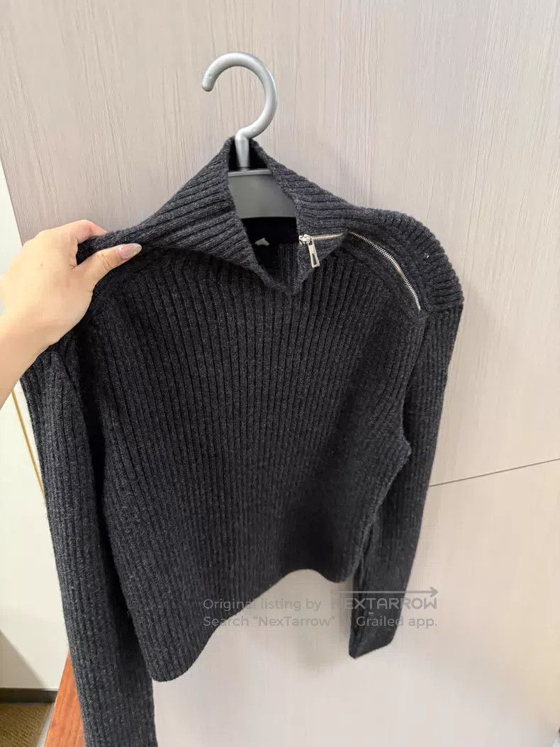 Hermes Hermes High Neck Zipper Wool Long Sleeve - Wool Size S / US 4 / IT 40 - 1 Thumbnail