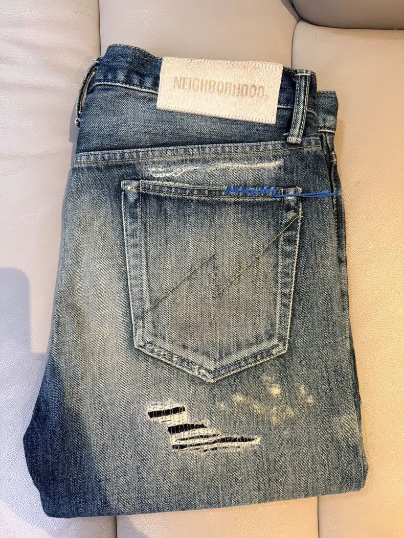 Neighborhood Neighborhood size L Washed Denim Jeans Size US 27 - 6 Thumbnail