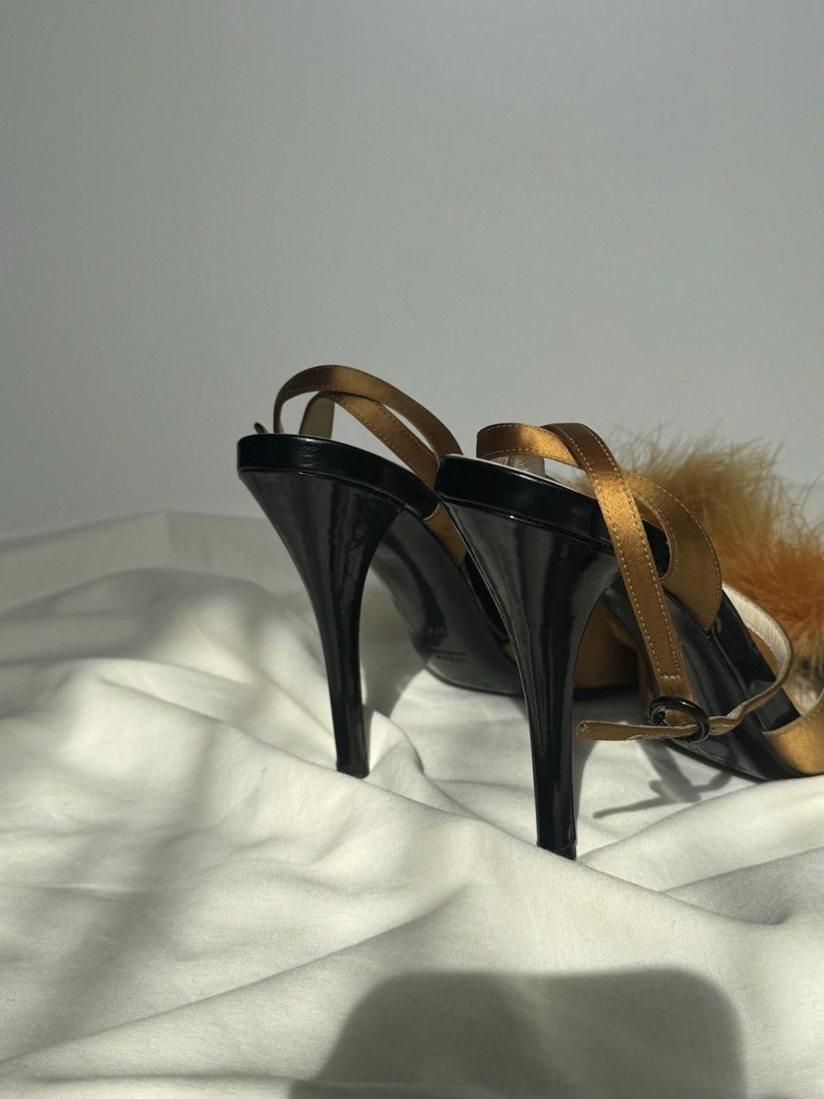 Saint Laurent Paris !NEW S/S 2005 Yves Saint Laurent Runway Satin Feather Heels Size US 7.5 / IT 37.5 - 11 Thumbnail