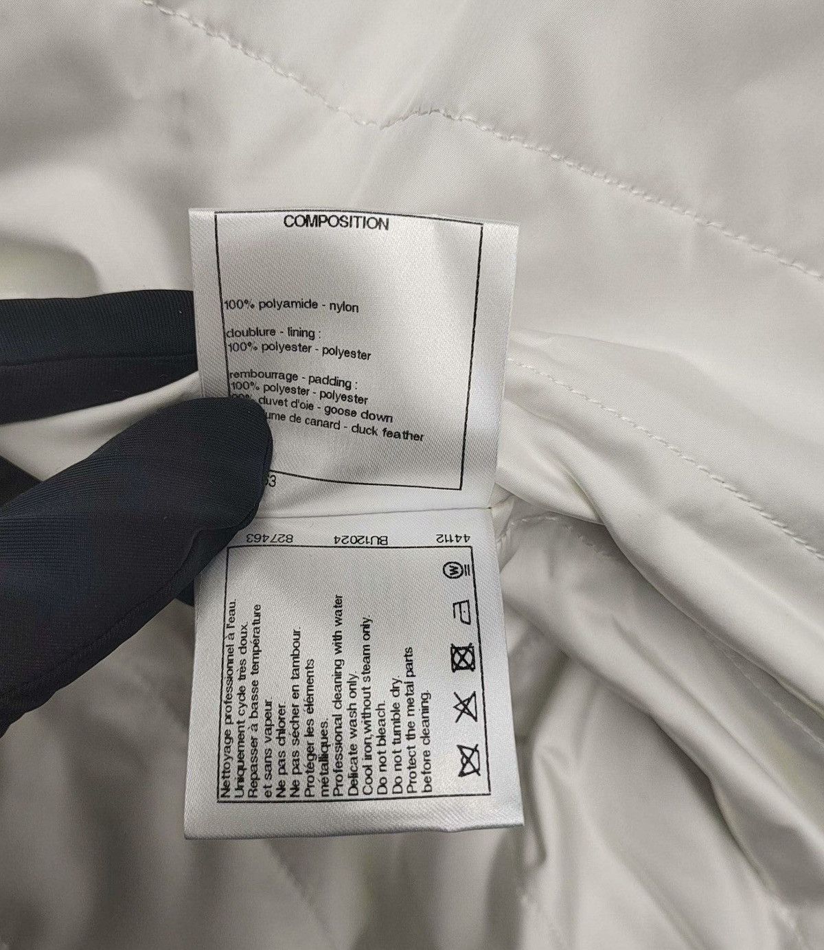Chanel Chanel logo embossed Silver Puffer Jacket FW17 Size XXS / US 00 / IT 34 - 9 Thumbnail