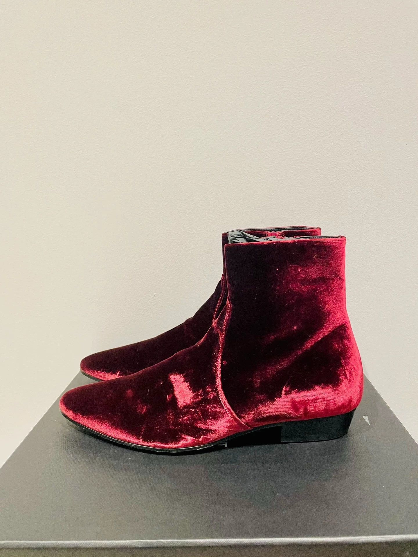 Saint Laurent Paris Red Velvet Ankle Boots Size 8 Size US 8 / EU 41 - 1 Thumbnail