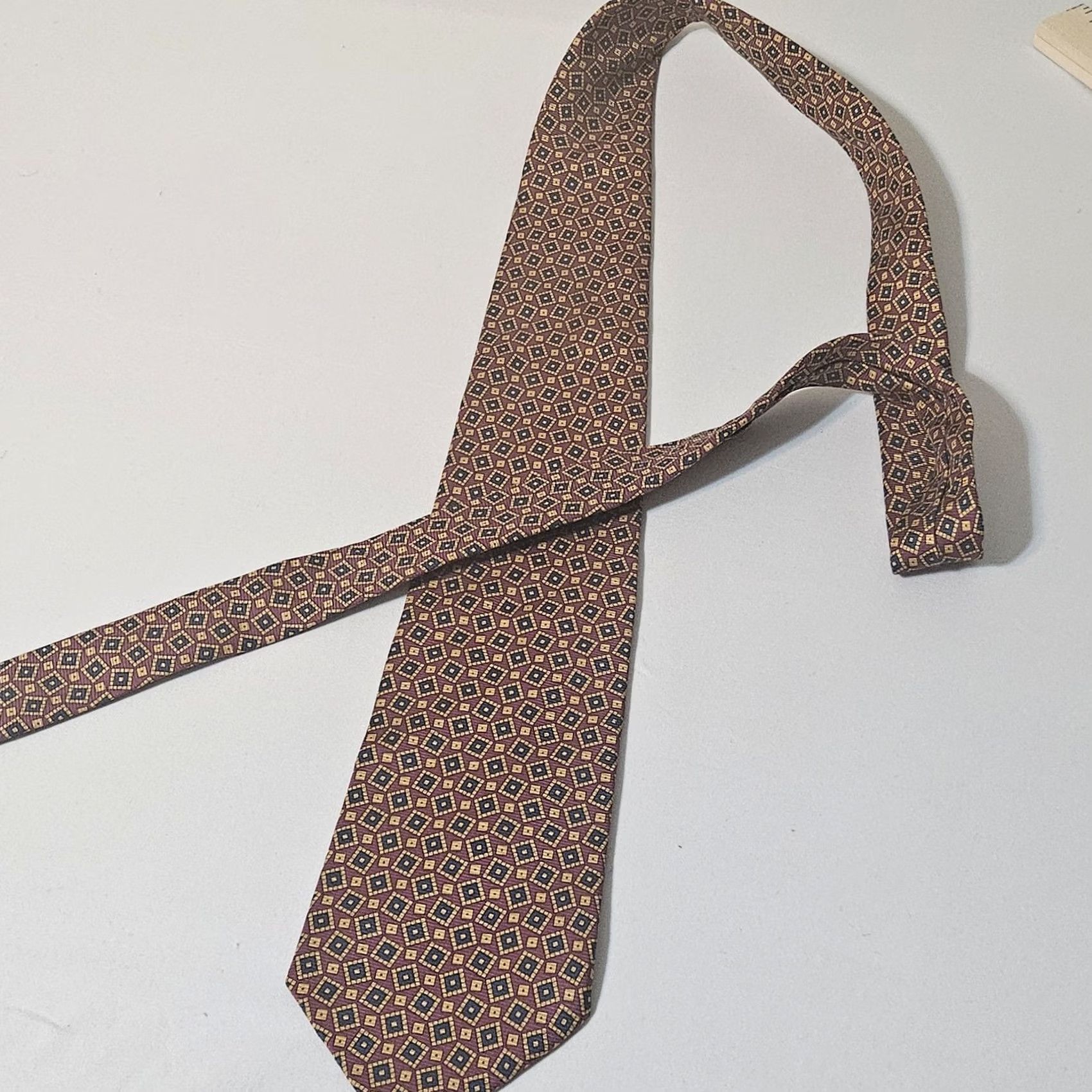 Brooks Brothers VINTAGE Brooks Brothers Makers RedBlue Gold 3.5'' Necktie Silk Handmade USA Geometric Medallion Tie Classic 57-60in Men Size ONE SIZE - 3 Thumbnail