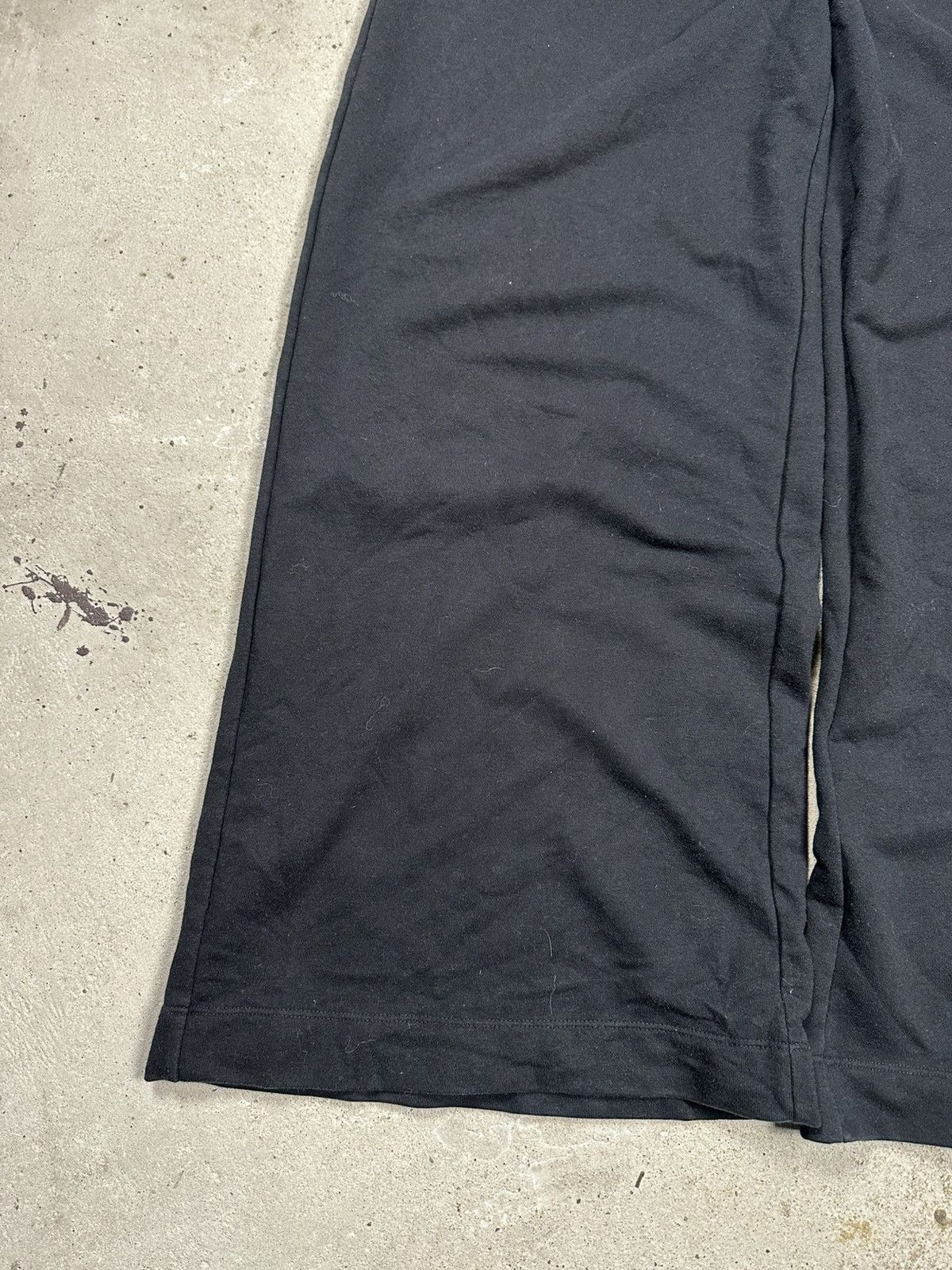 Japanese Brand × Vintage Vintage Y2K ULTRA BAGGY Black Sweatpants Wide Legs Loose Size US 34 / EU 50 - 4 Thumbnail