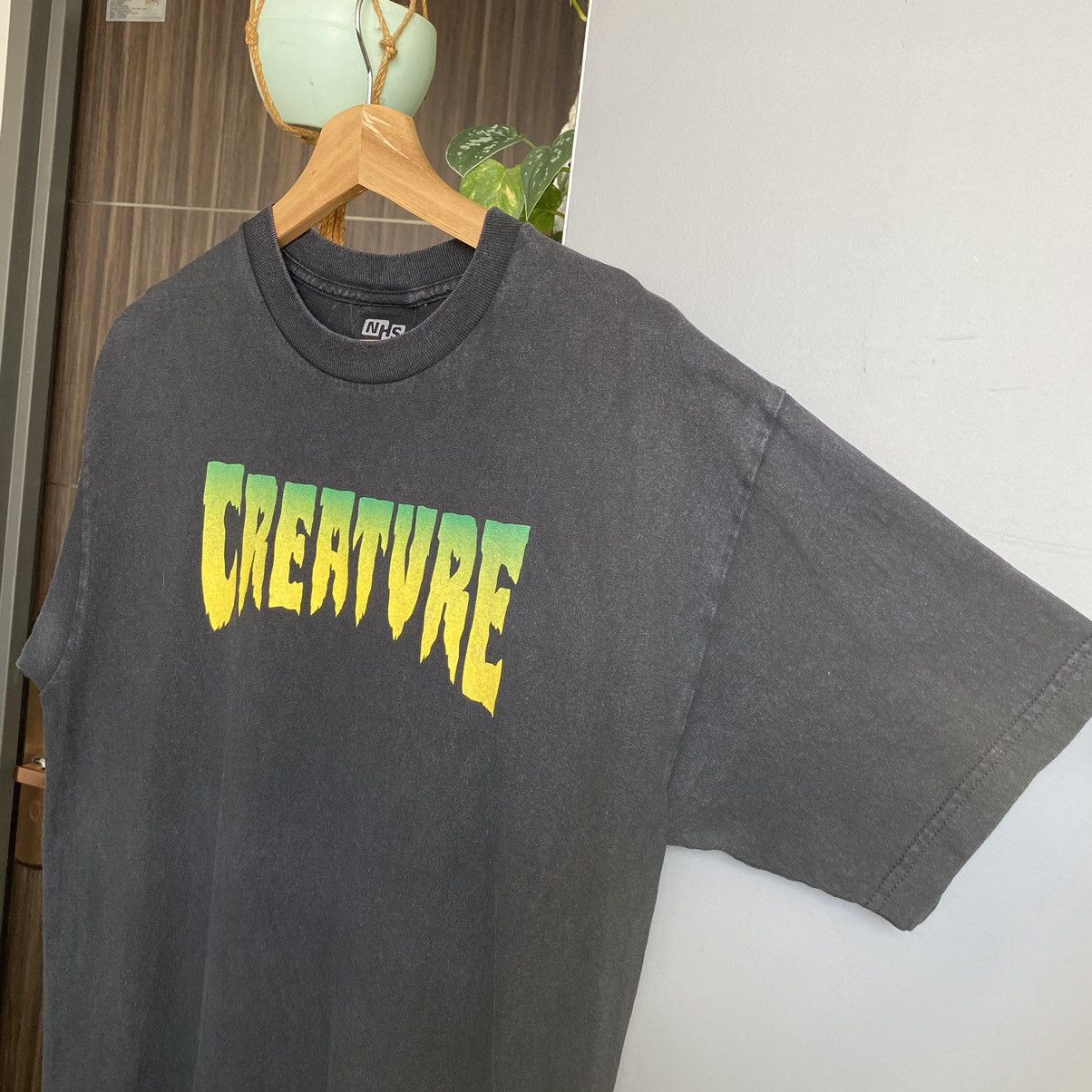 Santa Cruz Skateboards Thrashed Faded Vintage Y2K Creature Skateboard ERD GRUNGE T Size US M / EU 48-50 / 2 - 3 Thumbnail