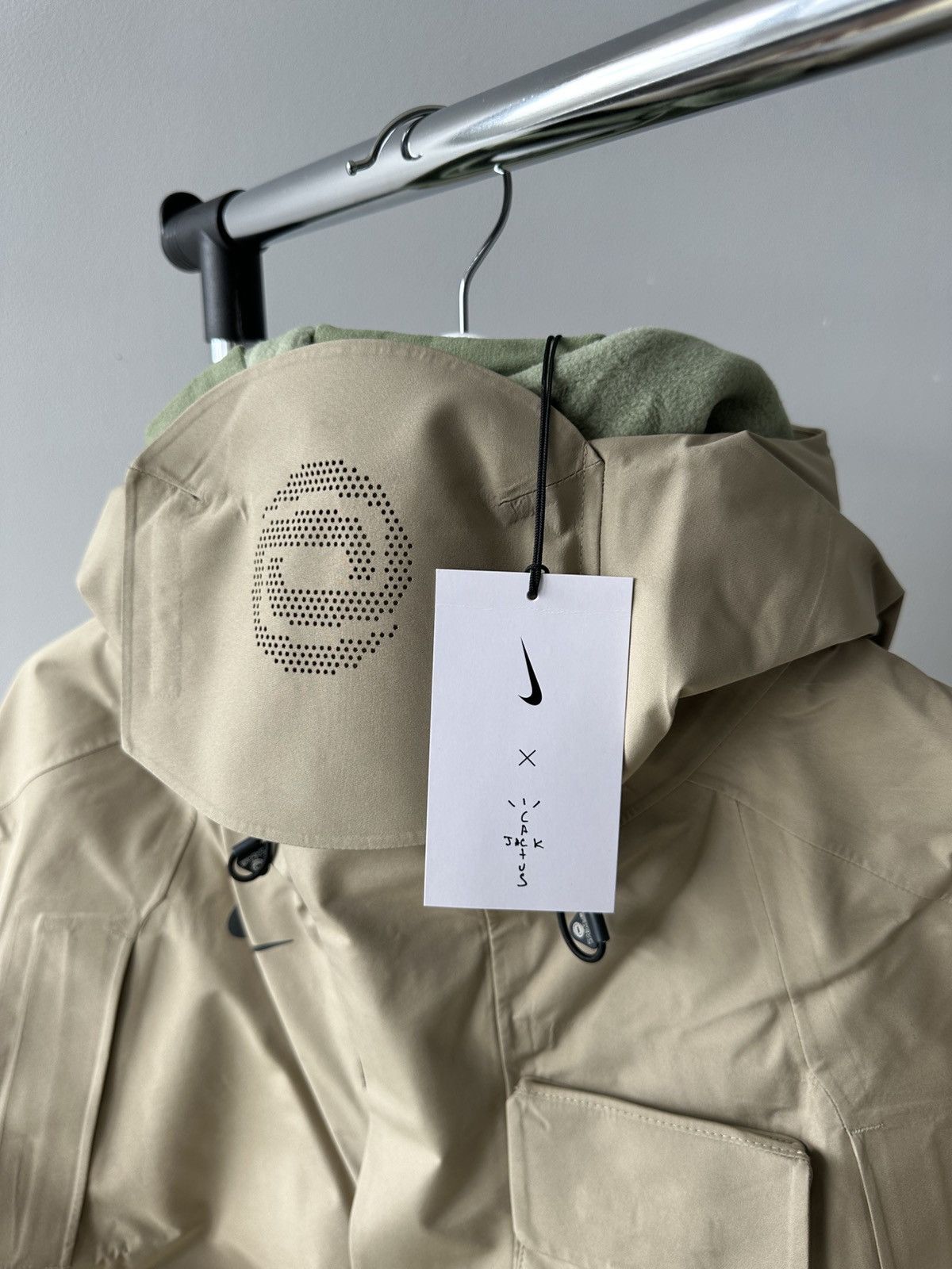 Nike × Travis Scott NWT $400 Nike x Cactus Jack Travis Scott NRG BH Jacket Beige Size US S / EU 44-46 / 1 - 3 Thumbnail
