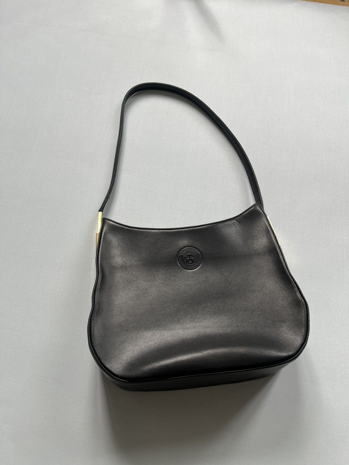 Versace Vintage Gianni Versace Couture Medusa Hobo Bag Black Leather Size ONE SIZE - 3 Thumbnail