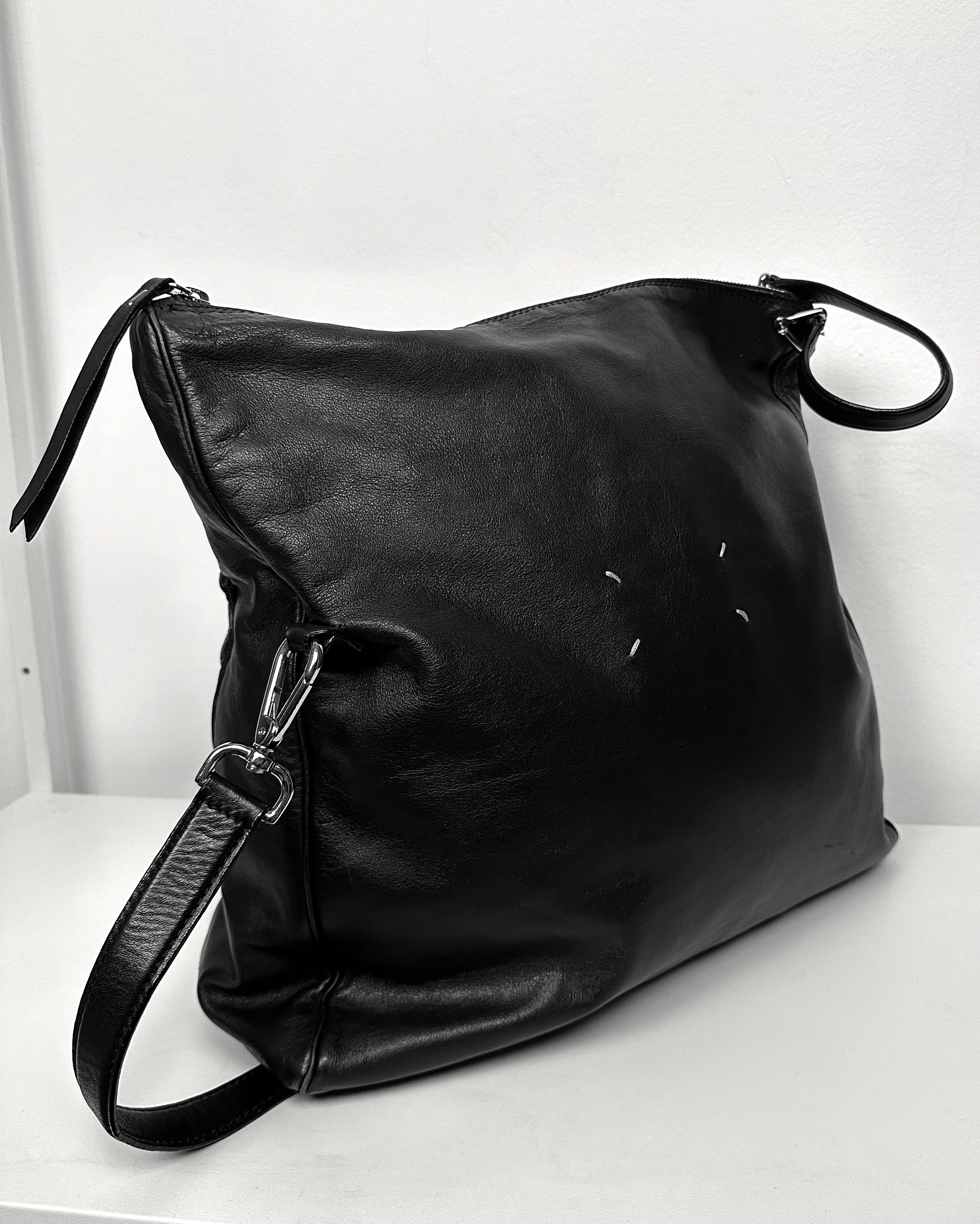 Maison Margiela Maison Margiela Perforated Pigskin Pocket Messenger Tote Bag Size ONE SIZE - 6 Thumbnail