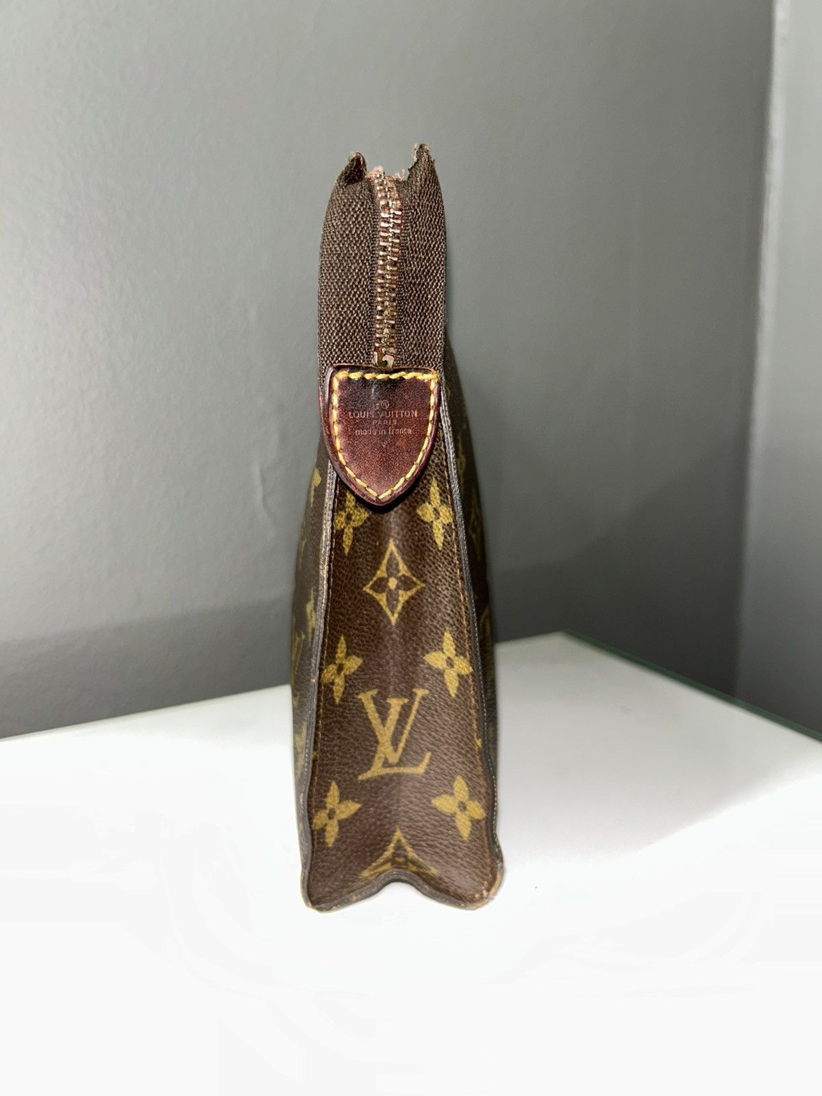 Louis Vuitton Louis Vuitton Monogram Toiletry Pouch 26 w COA Size ONE SIZE - 13 Thumbnail