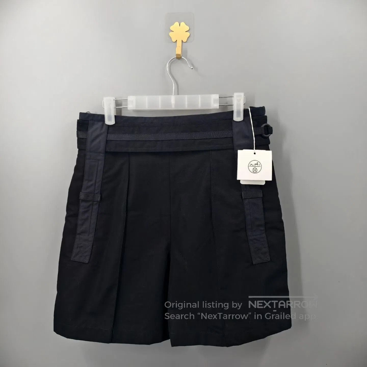 Hermes Hermes Logo Belted Shorts Black White. Size US 40 / EU 56 - 1 Thumbnail