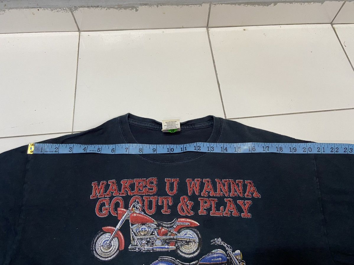 Vintage MAKES U WANNA GO OUT & PLAY HARLEY DAVIDSON TEE SHIRT Size US L / EU 52-54 / 3 - 9 Thumbnail
