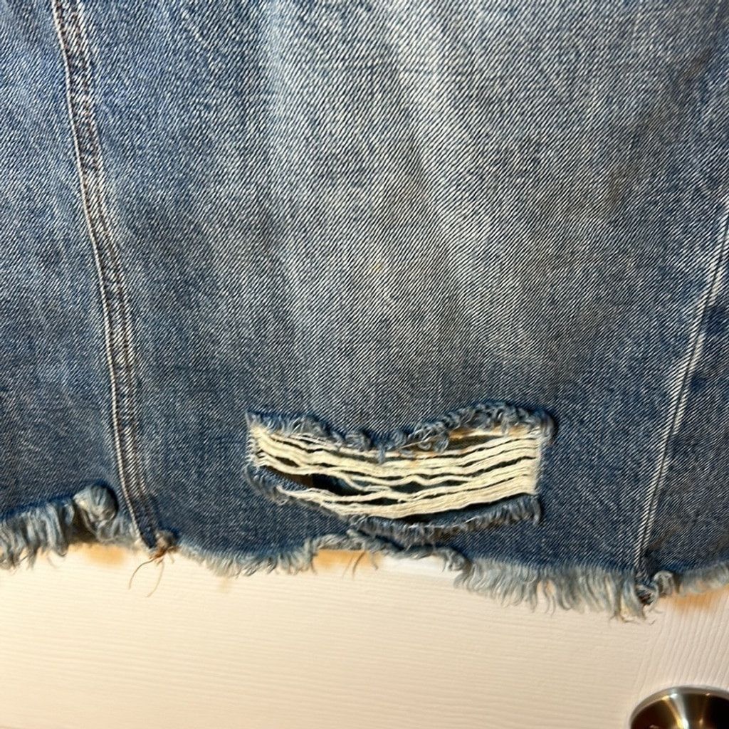 Gap Size 27 gap distressed denim skirt Size 27" / US 4 / IT 40 - 4 Thumbnail