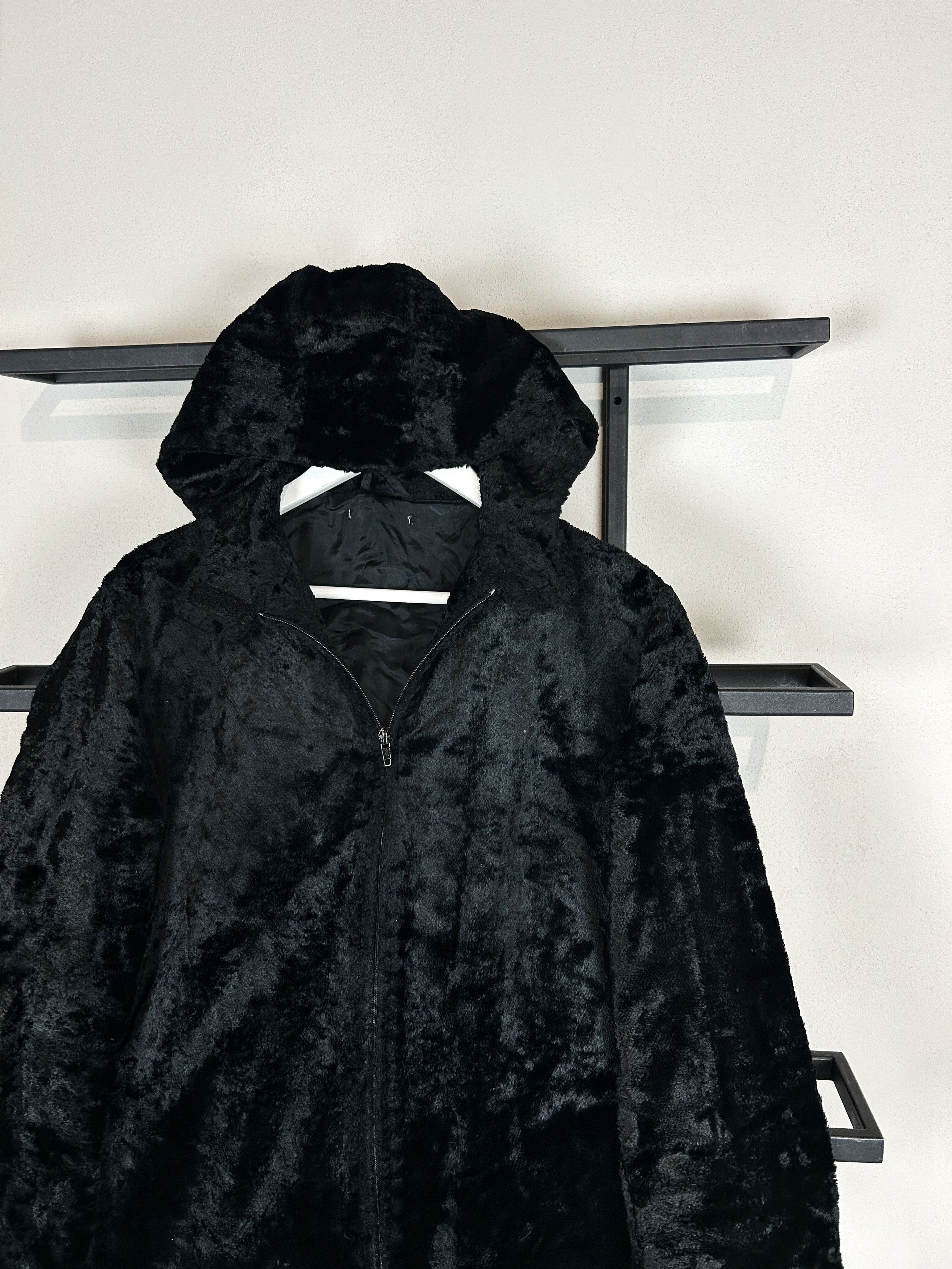 Japanese Brand Plush Faux Fur Jacket Oversized Minimalist All Black Size US S / EU 44-46 / 1 - 5 Thumbnail