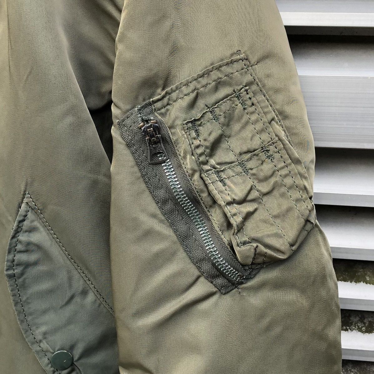 Alpha Industries Alpha Flyer’s Man Intermediate Ma-1 Sun Faded Bomber Jacket Size US L / EU 52-54 / 3 - 9 Thumbnail