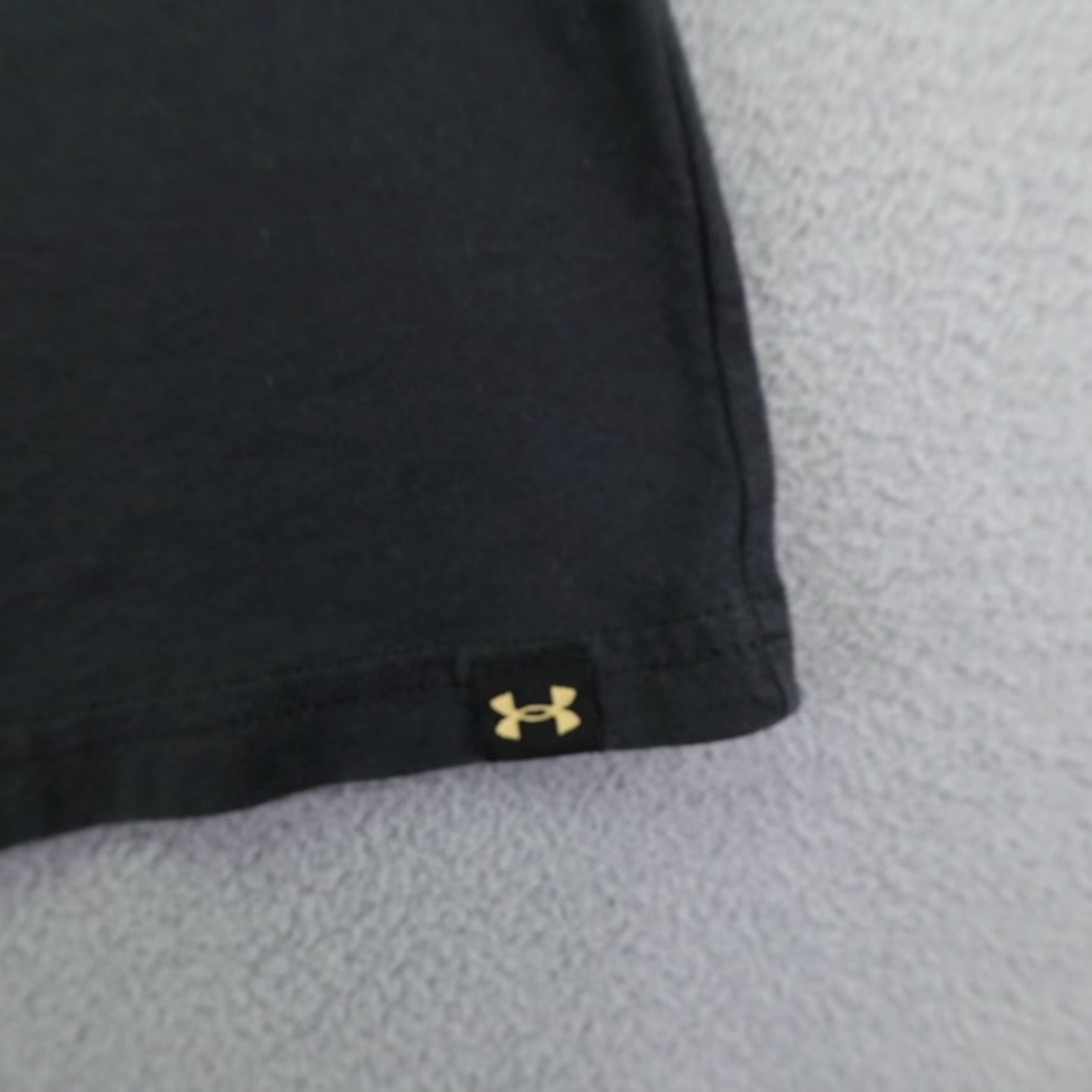 Under Armour Under Armour Shirt Mens Small Black Project Rock Iron Paradise Athletic Workout Shirt Size US S / EU 44-46 / 1 - 4 Thumbnail