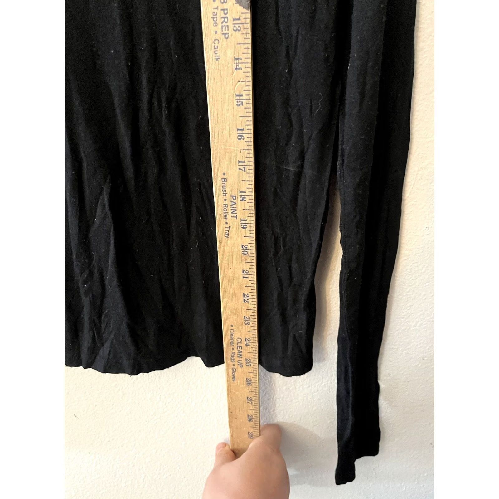 H&M H&M Divided Size Medium Women's Black Solid Lightweight Turtleneck Sweater Size M / US 6-8 / IT 42-44 - 4 Thumbnail